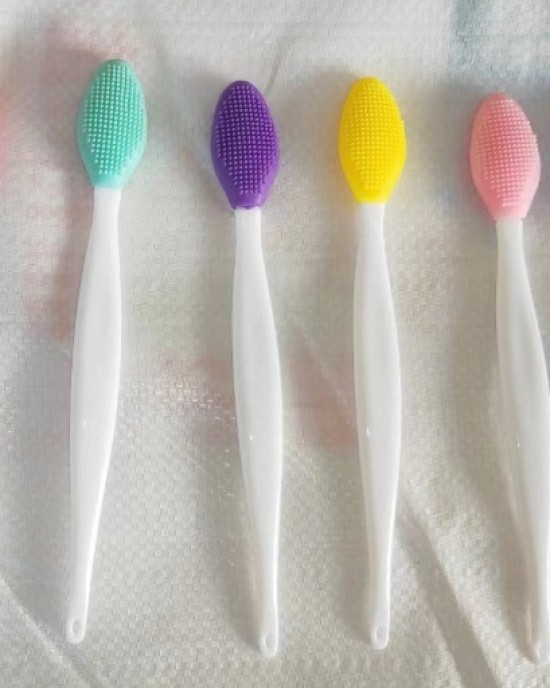 Long-handled beauty tools to clean pores artifact face corner cleaning stick blackhead cleaning brush silicone nose brush